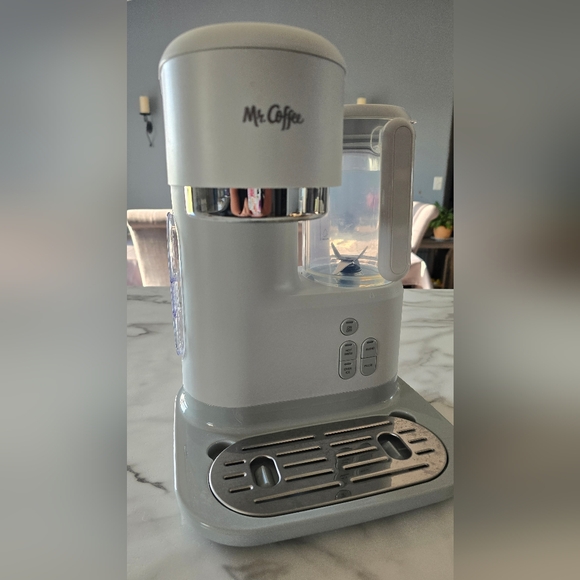 Mr. Coffee White Espresso Machine - Picture 3 of 3